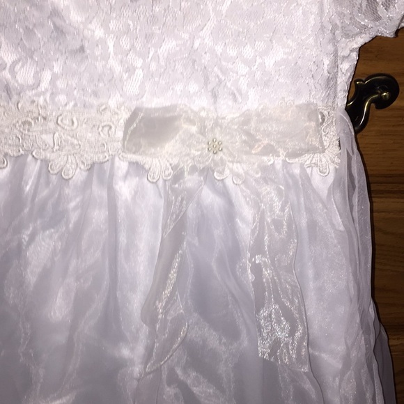 First Holy Communion Dress with veil - Picture 3 of 8